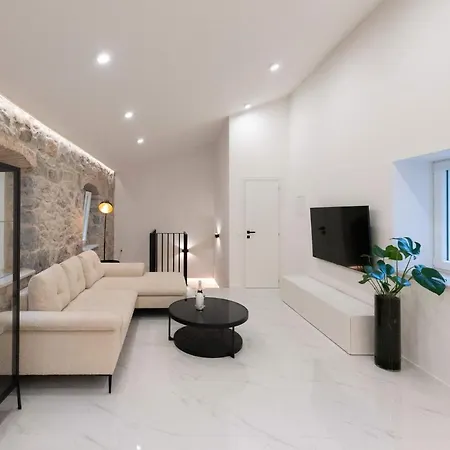 Lapidea Luxury